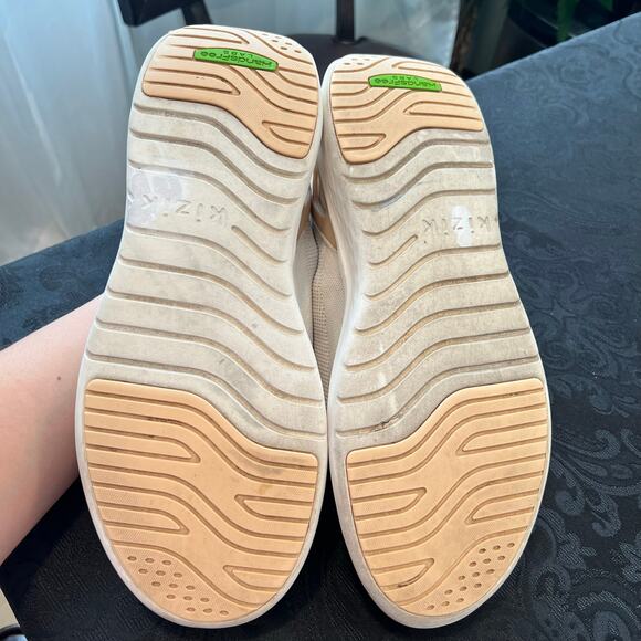 Kizik slip on cream shoes men 13 women 14.5 - Picture 11 of 11